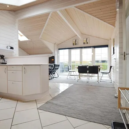 Stunning In With Kitchen Σπίτι διακοπών Rønde